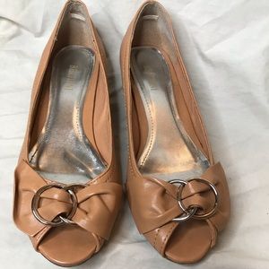 Bertinni low heel peep toe shoes